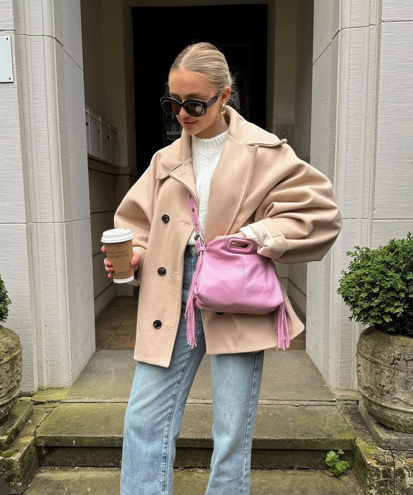 Joana oversized jas in beige