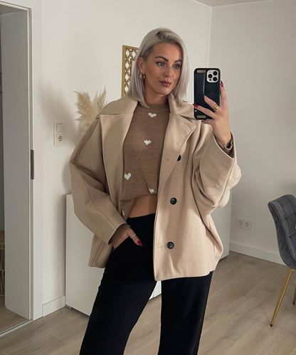 Joana oversized jas in beige