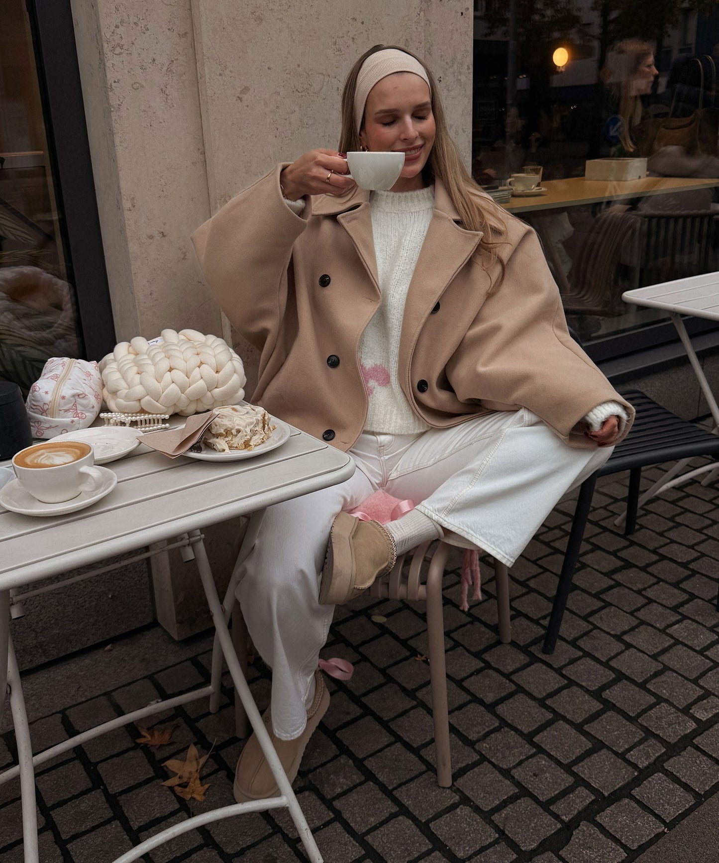 Joana oversized jas in beige
